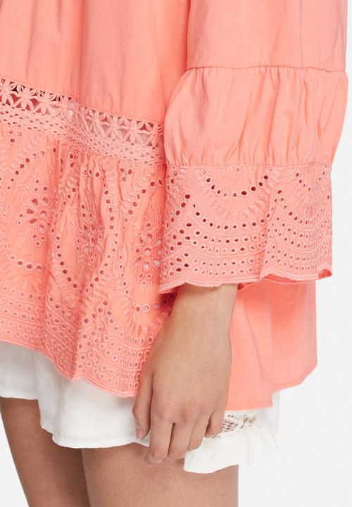 VILA - Tila off shoulder top