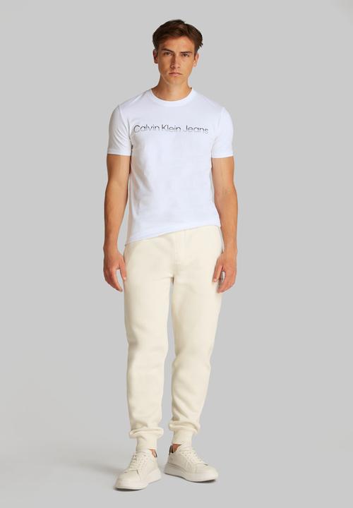 Calvin Klein - Mixed Institutional Logo Tee - Bright White