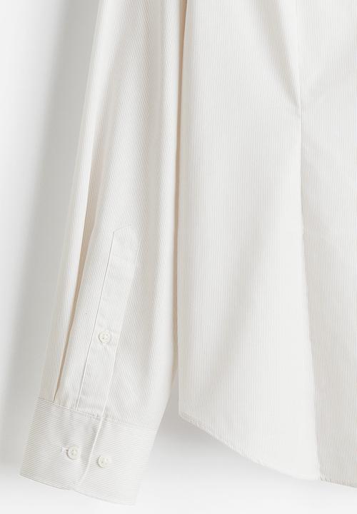 H&M - Slim fit easy-iron shirt - light beige