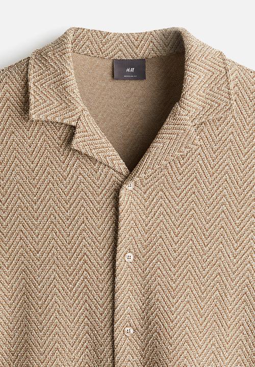 H&M - Regular fit herringbone-weave resort shirt - beige