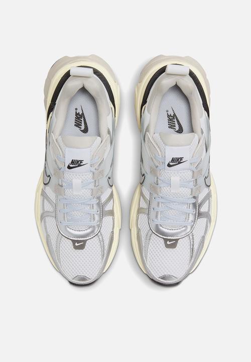 Nike - V2K Run