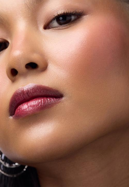 Catrice - Dark Ruby Glow Lip Balm 010 - Fiery Temptation