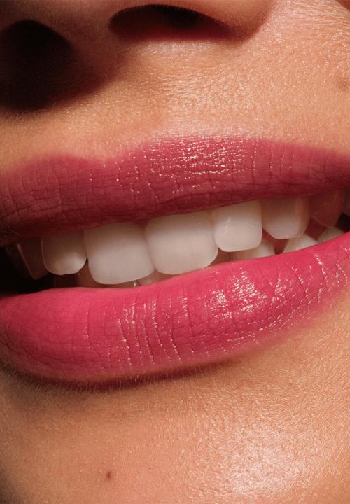 Catrice - Dark Ruby Glow Lip Balm 010 - Fiery Temptation
