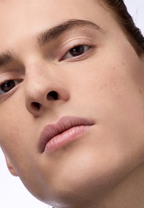 Catrice - Magic Shine Eraser Gel To Powder 010 - Camera Ready