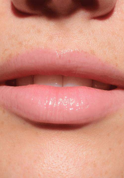 Catrice - Melt & Plump Juicy Lip Plumper 010 - More Amore