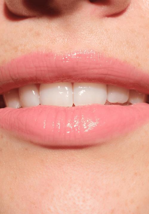 Catrice - Melt & Plump Juicy Lip Plumper 020 - Hyp-nude-tized