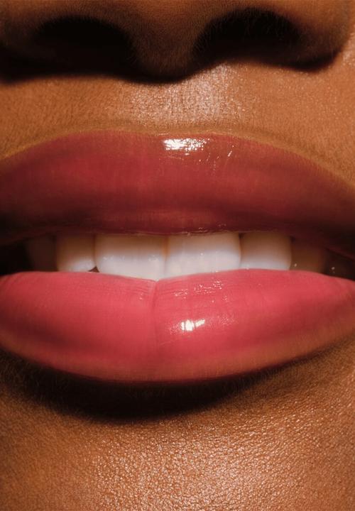 Catrice - Butter Drippin' Glossy Lip Balm 050 - Cherry Delicious