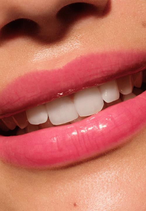 Catrice - Butter Drippin' Glossy Lip Balm 050 - Cherry Delicious