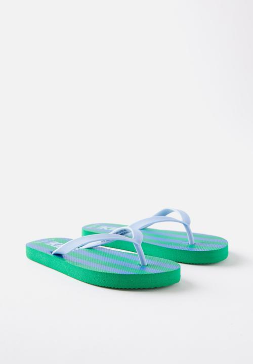 Cotton On - Printed Flip Flop - Harbour Blue/Island Green Block Stripe