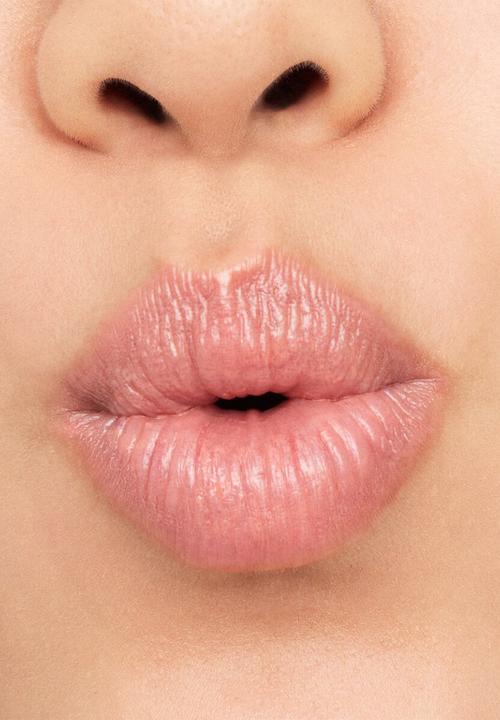 essence - Glossy Glaze High Shine Lipstick 02 - On Cloud Nude