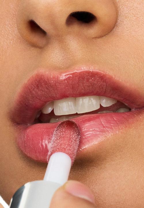 essence - Hydra Kiss Lip Oil 08 - Mocha Glow