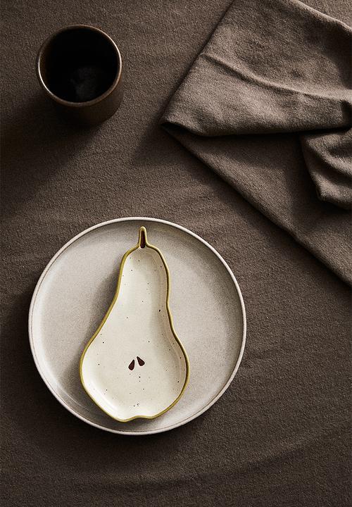 H&M - Stoneware plate - light beige pear