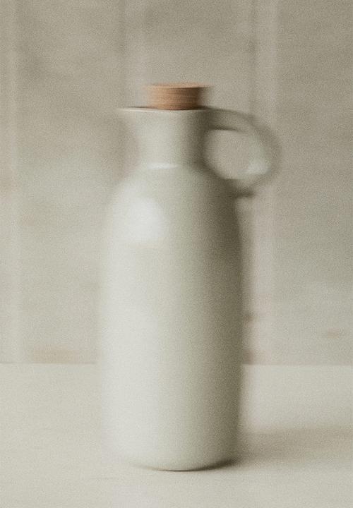 H&M - Stoneware oil bottle - mole