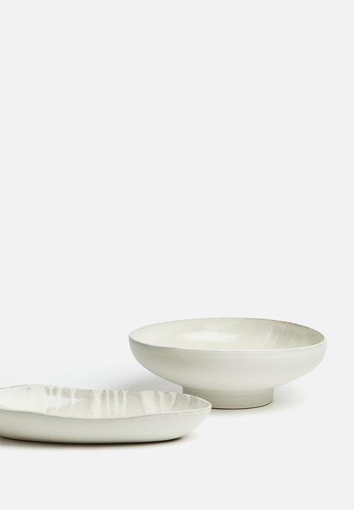 H&M - Large terracotta serving bowl - light greige