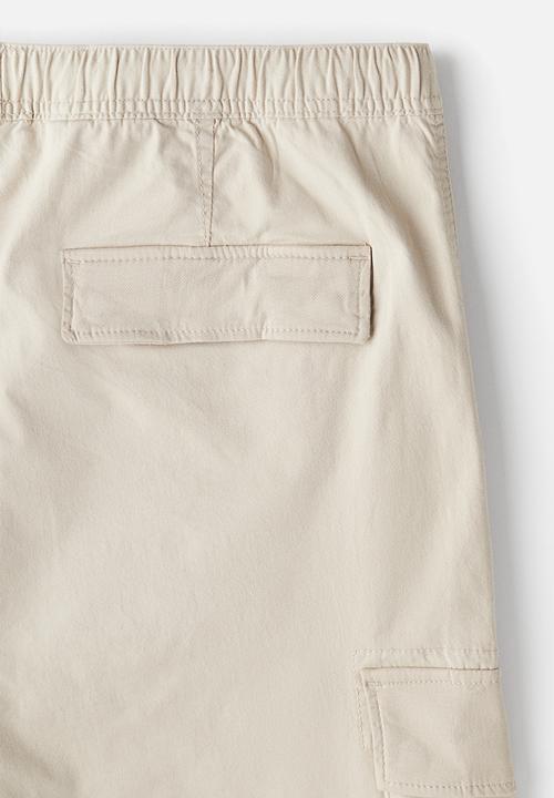 H&M - Slim fit cargo trousers - light beige