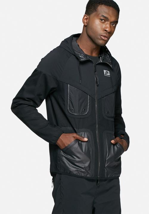 Nike - Perforated windrunner