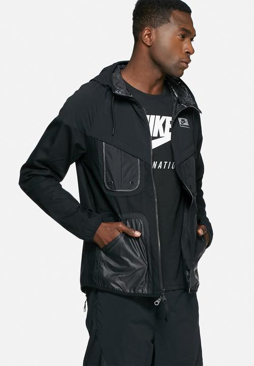 Nike - Perforated windrunner
