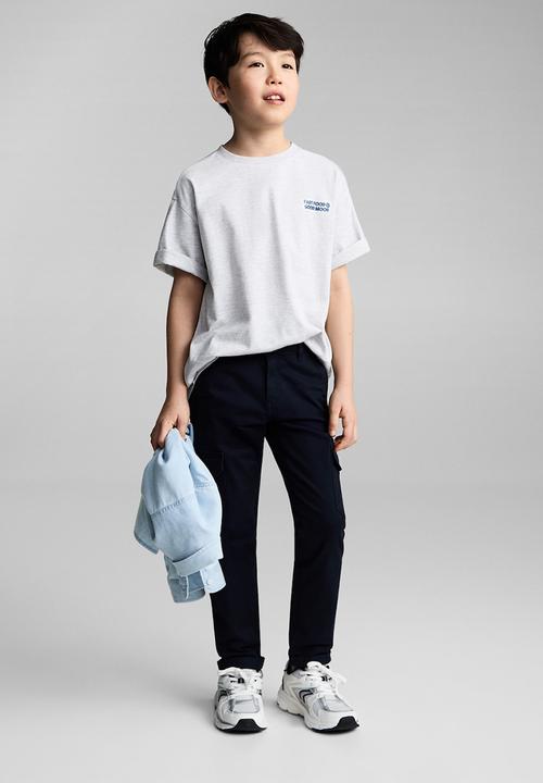 MANGO - T-shirt fast - light pastel gray