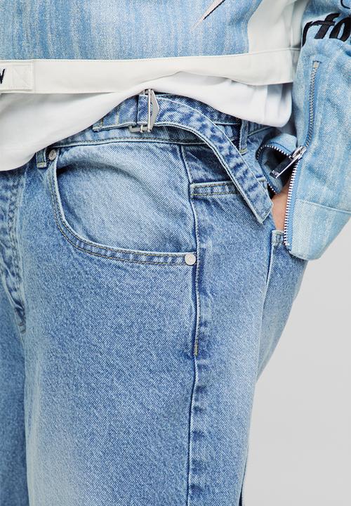 boohooMAN - Washed Adjustable Waist Baggy Carpenter Jeans - Washed Blue