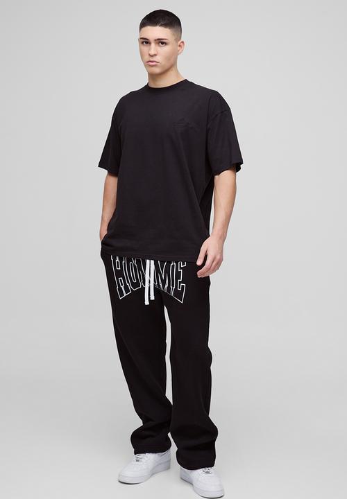 boohooMAN - Oversized BM Signature Embroidered Crew Neck T-shirt - Black
