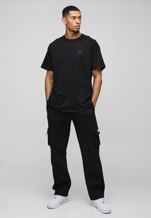 boohooMAN - Oversized Embroidered Broken Heart T-Shirt - Black