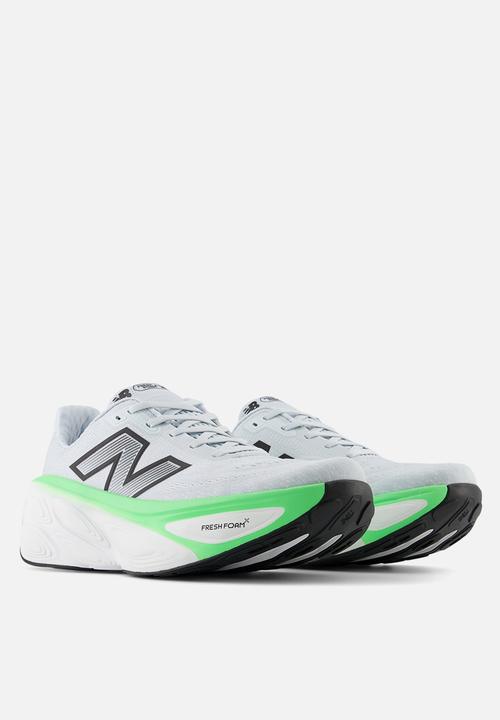 New Balance  - Fresh Foam V5 - Grey