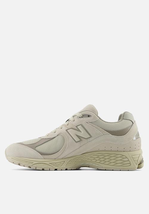 New Balance  - U2002R v1 - timberwolf