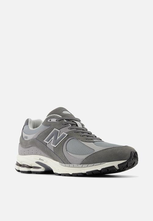 New Balance  - U2002R v1 - castlerock