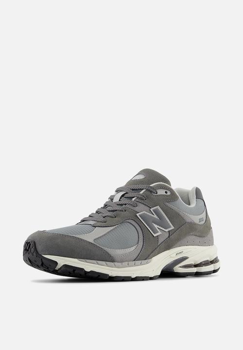 New Balance  - U2002R v1 - castlerock