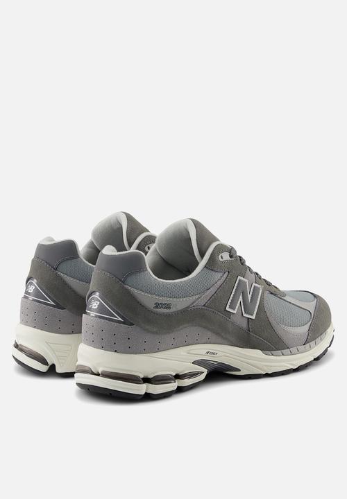 New Balance  - U2002R v1 - castlerock