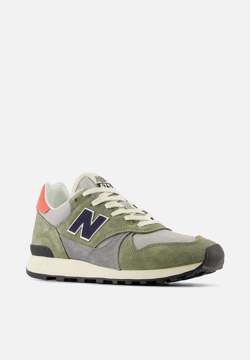 New Balance  - U475