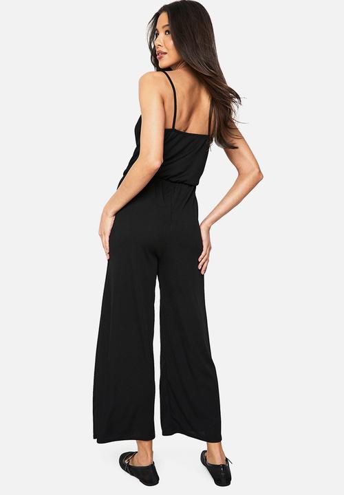 boohoo - Basic rib strappy culotte jumpsuit - black
