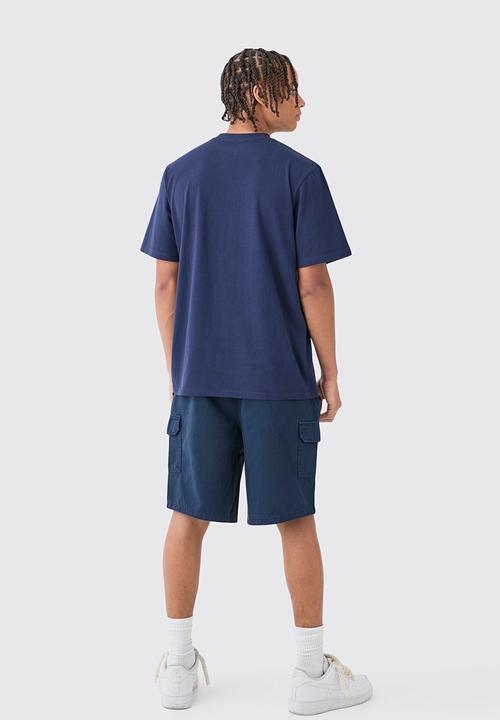 boohooMAN - Relaxed Fit Elasticated Waist Cargo Shorts - Navy