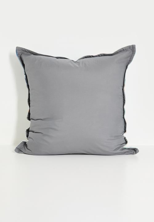 Grey Gardens - Indigo sweep cushion cover - multi