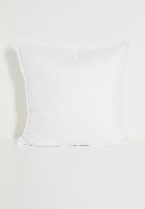 Grey Gardens - Chevron cushion cover - Ivory