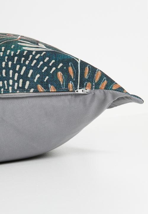 Grey Gardens - Kelp cushion cover - Multi