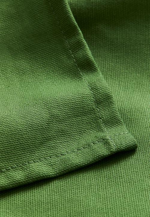 H&M - Water-repellent tablecloth - green