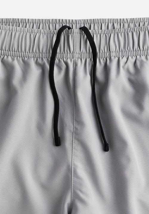 H&M - Double-layered sports shorts with drymove™ - grey
