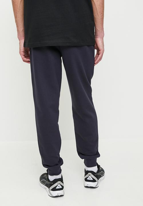 PUMA - ESS Sweatpants TR cl M - New Navy