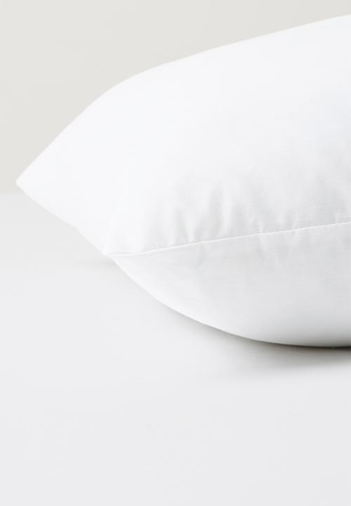 Sixth Floor - Unicurl Cushion Inner - 55 x 55 cm