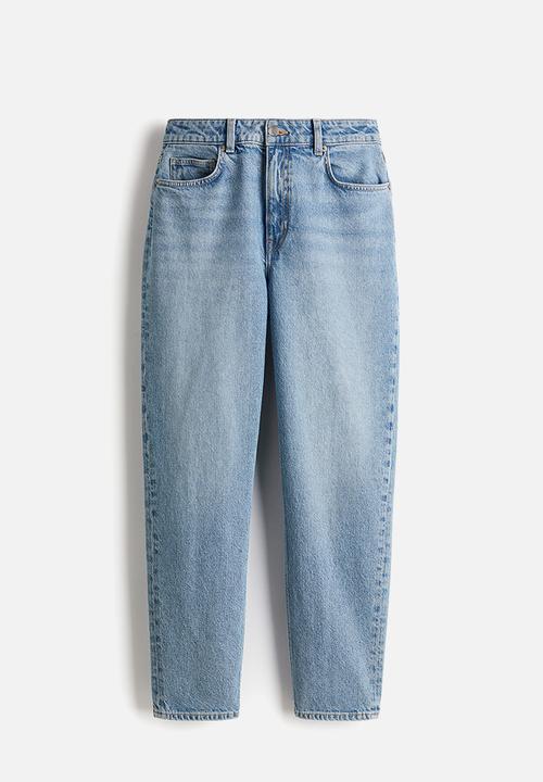H&M - Slim mom high ankle jeans - light denim blue 