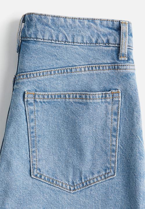 H&M - Slim mom high ankle jeans - pale denim blue