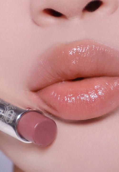 BOBBI BROWN - Extra Lip Water Shine - Nude Blush