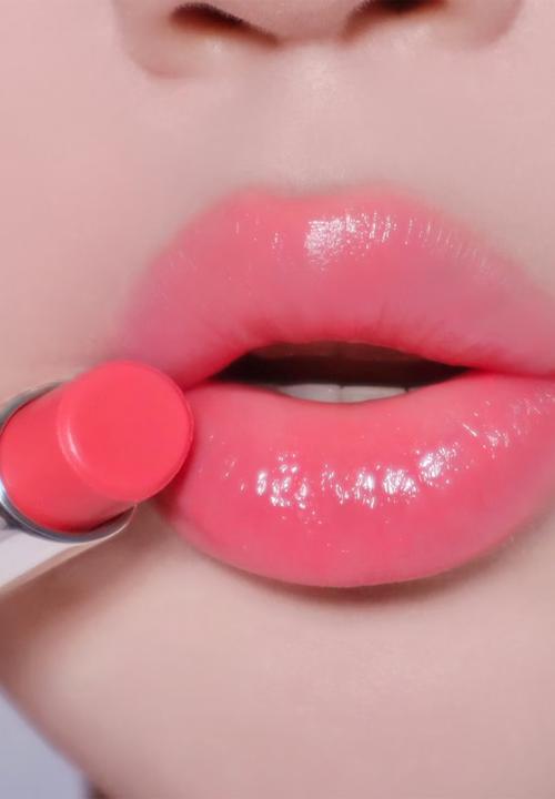 BOBBI BROWN - Extra Lip Water Shine - Passion Fruit