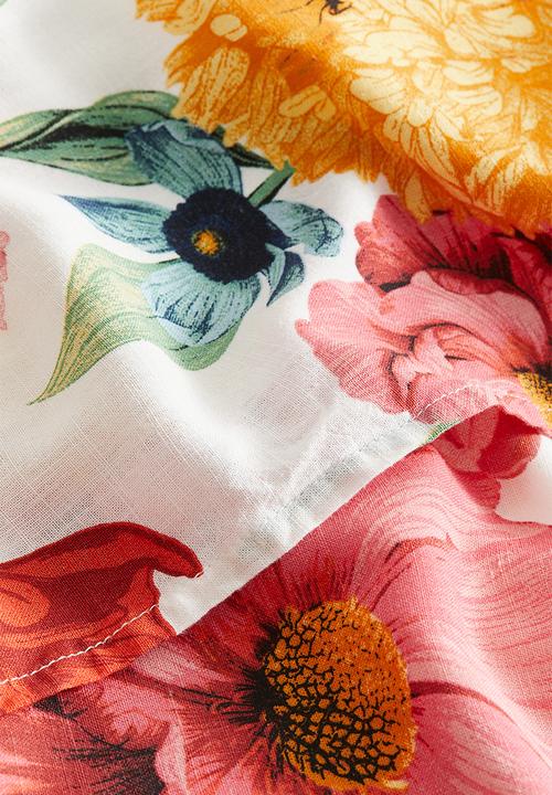 H&M - Patterned tablecloth - white/floral