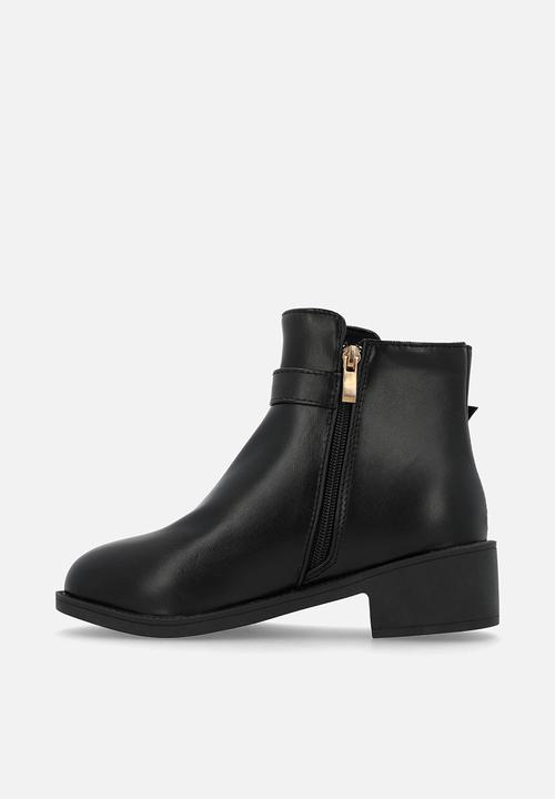 Pop Candy - Buckle strap ankle boots-black