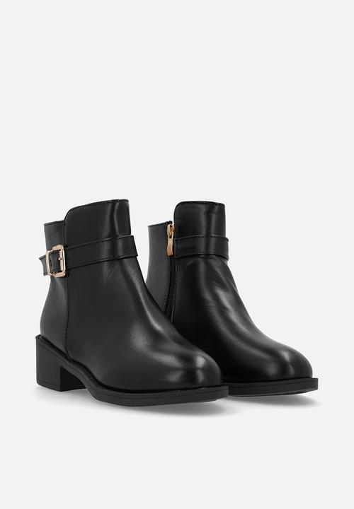 Pop Candy - Buckle strap ankle boots-black