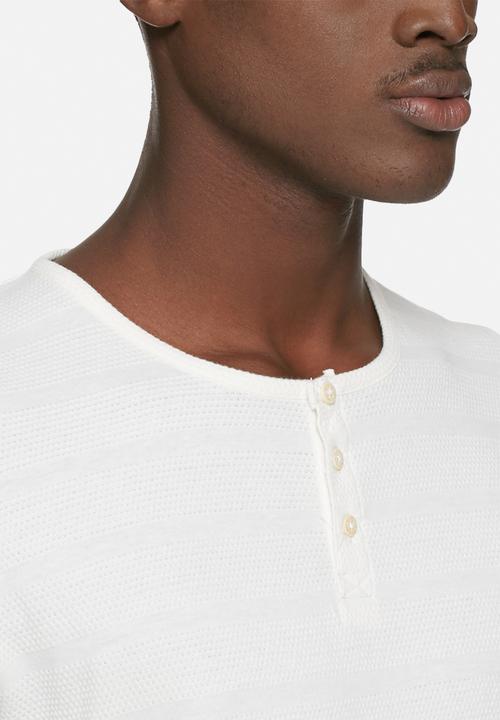 Solid - Cain tee