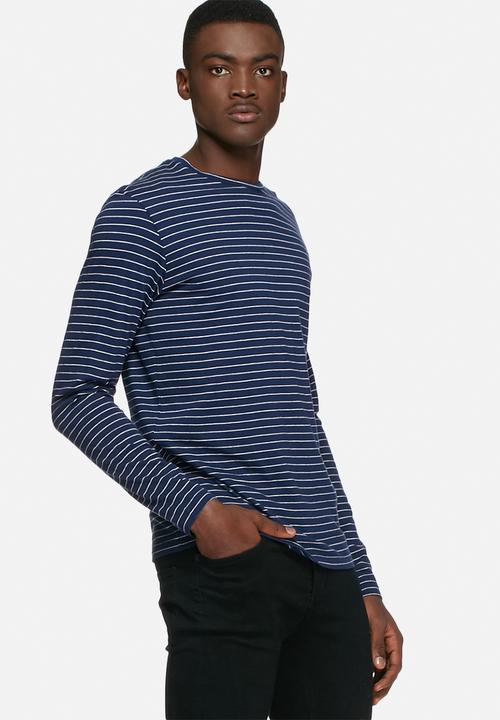 Solid - Baldemar tee