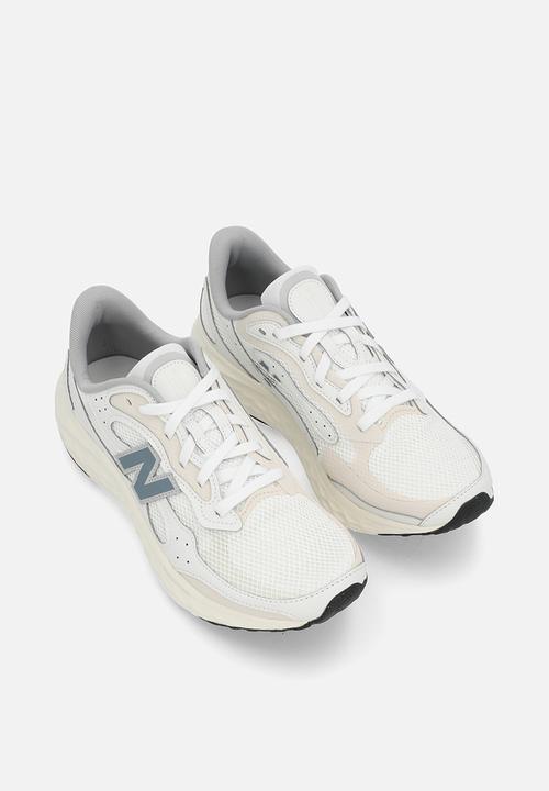 New Balance  - Fresh Foam Arishi - Beige